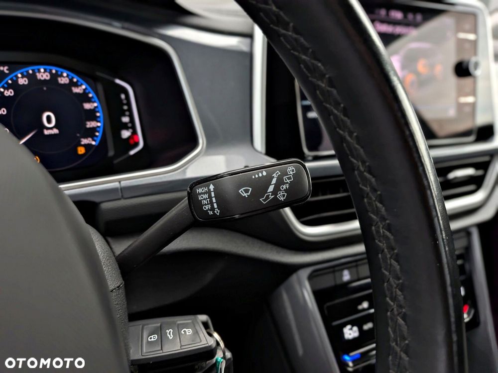 Volkswagen T-Roc 1.5 TSI Style DSG - 23