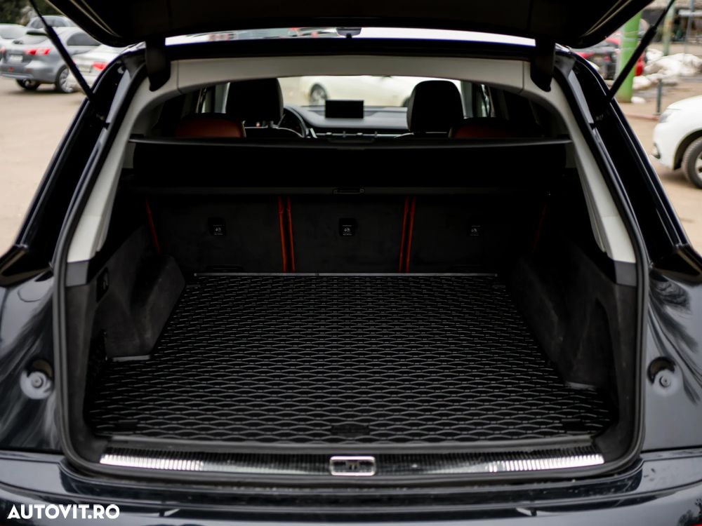 Audi Q7 - 7