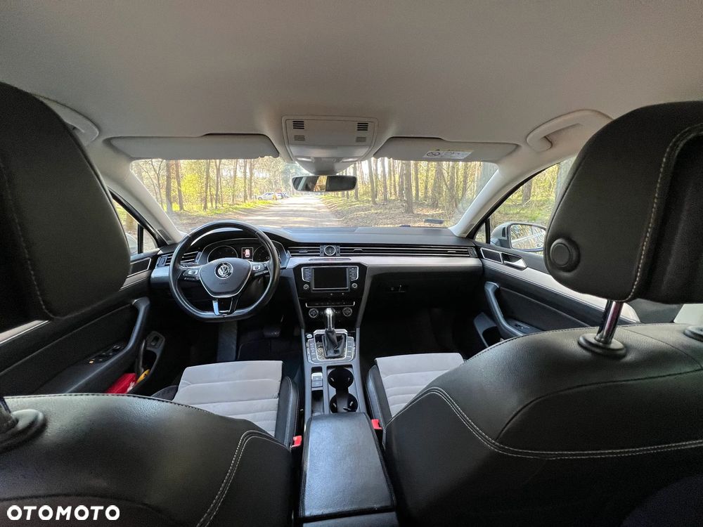Volkswagen Passat 2.0 TDI SCR DSG Highline - 14