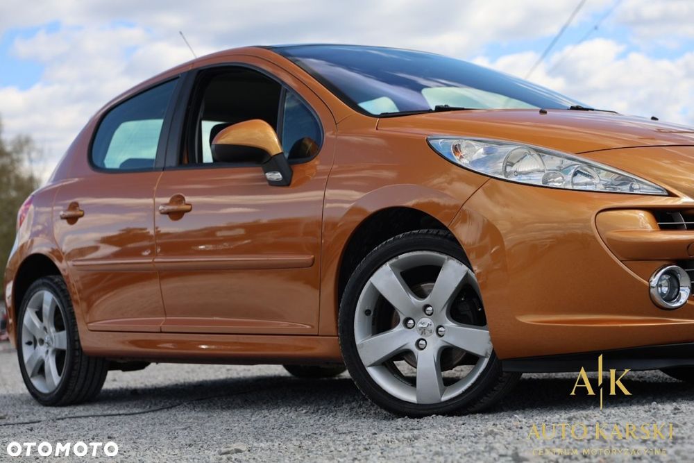 Peugeot 207 - 15