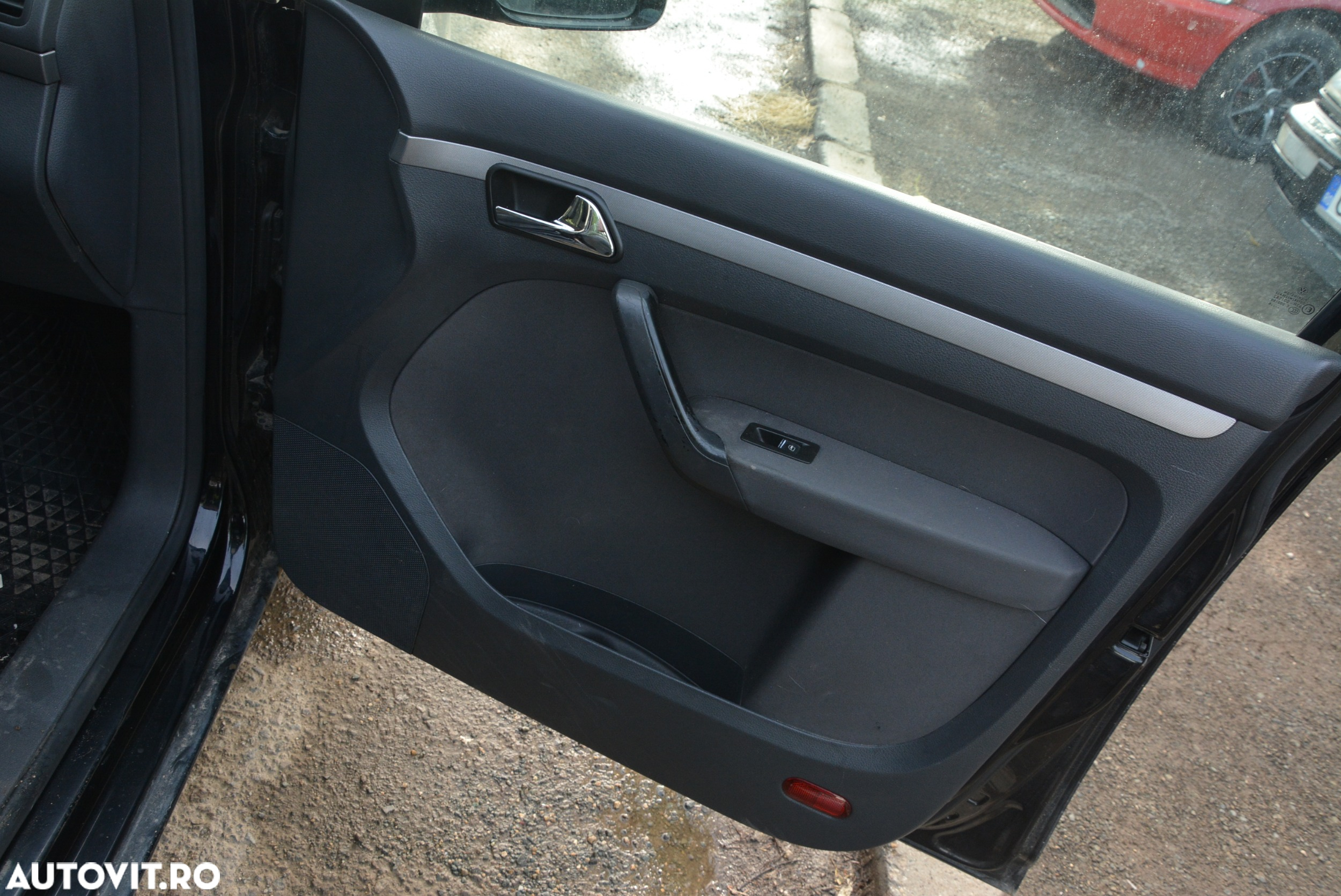 Dezmembrari  VW TOURAN (1T)  2003  > 2010 2.0 TDI Motorina - 22