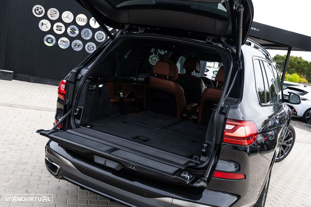 BMW X7 M50d - 12