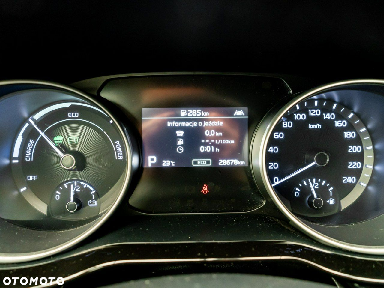 Kia XCeed - 13