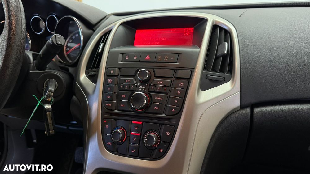 Opel Astra - 18