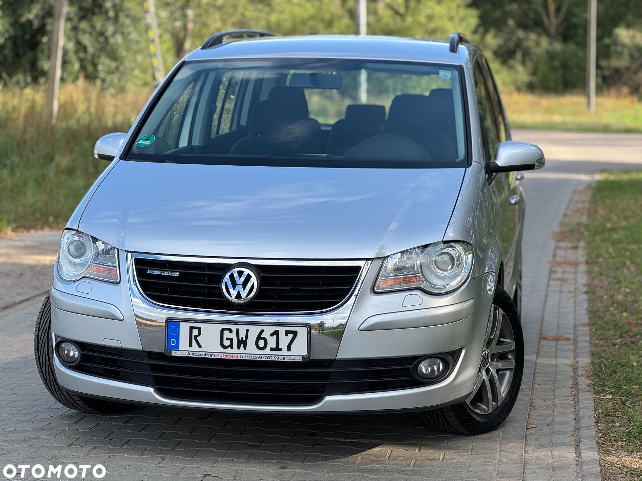Volkswagen Touran 1.9 TDI DPF Blue Motion Highline - 2