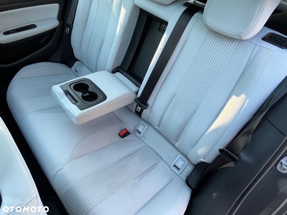 Peugeot 308 1.2 PureTech Allure S&S EAT6 - 30