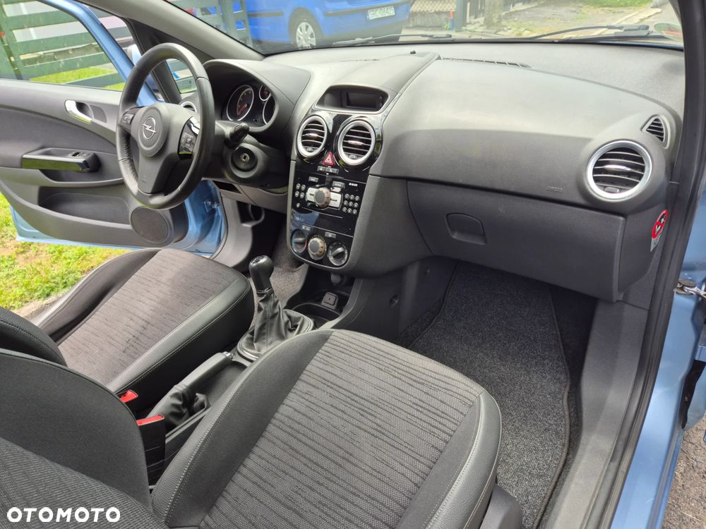Opel Corsa 1.2 16V Energy - 22