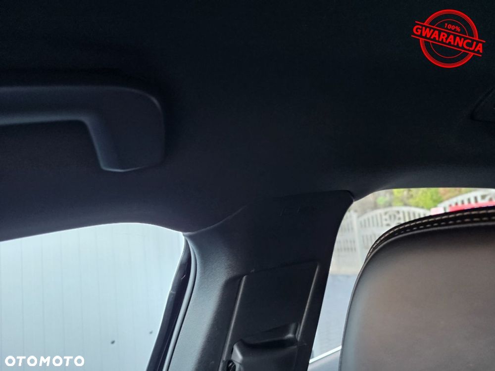 Volvo V40 D2 Drive-E R-Design Kinetic - 32