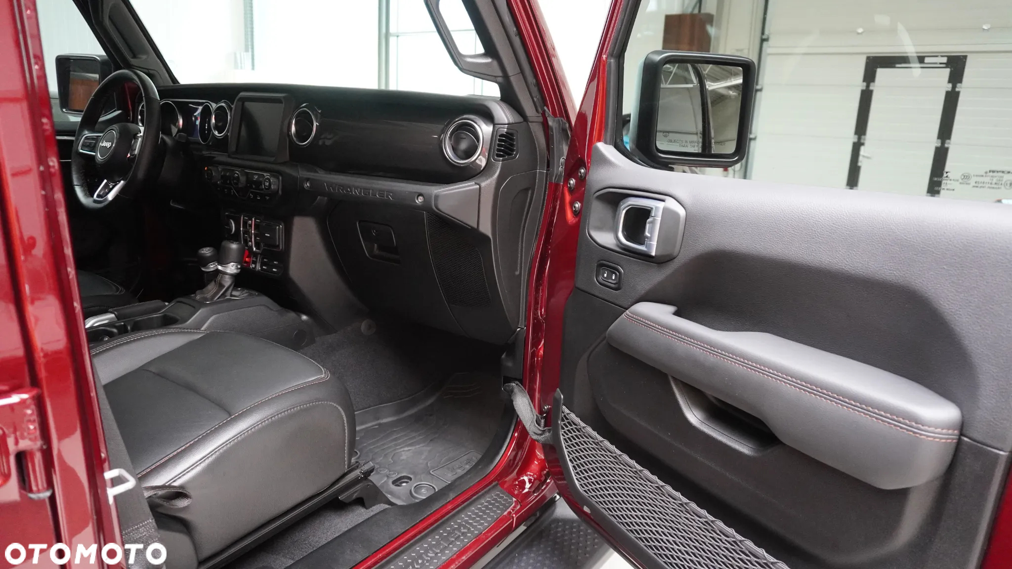 Jeep Wrangler - 8