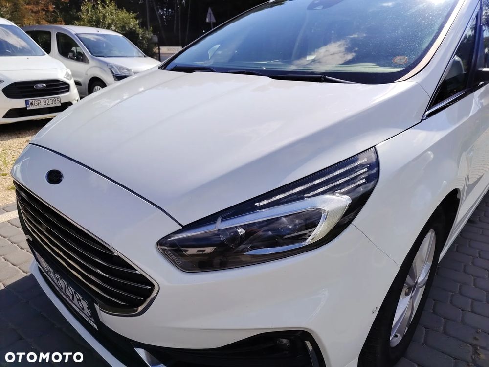 Ford S-Max - 32