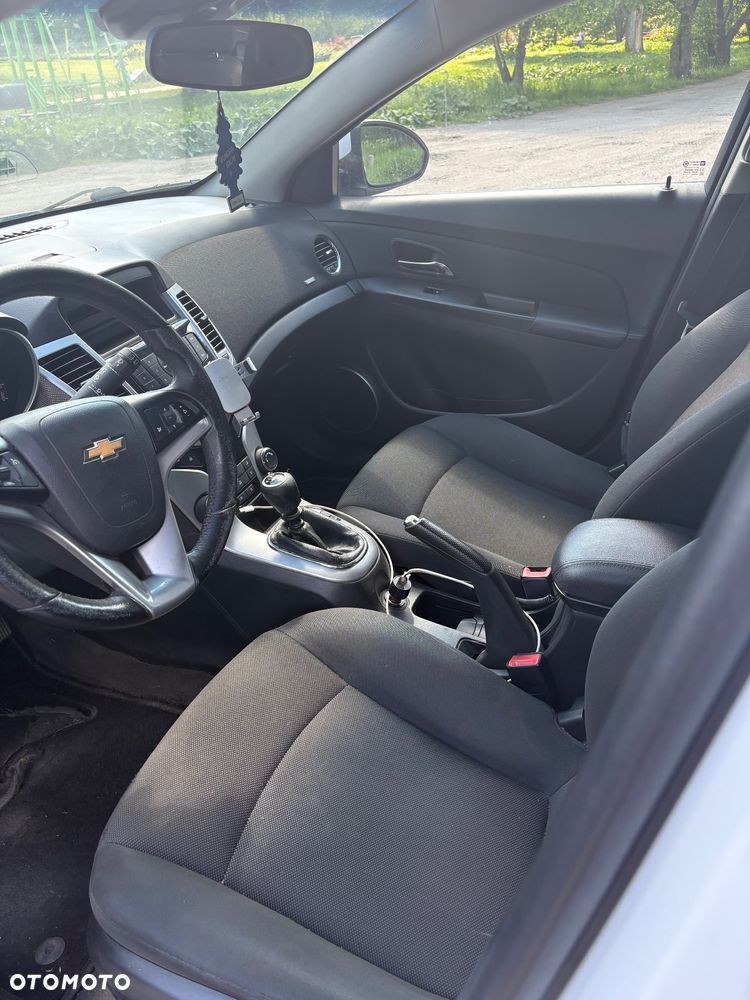 Chevrolet Cruze 1.7 D LT+ - 10