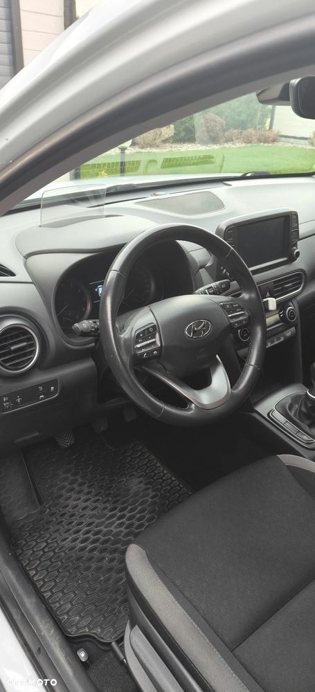 Hyundai Kona - 15