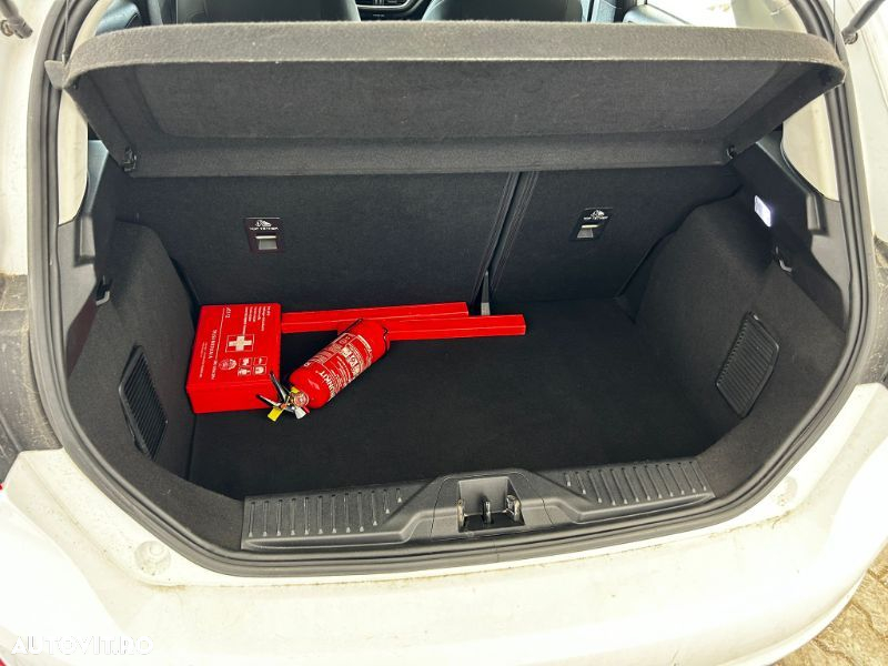 Ford Fiesta - 9