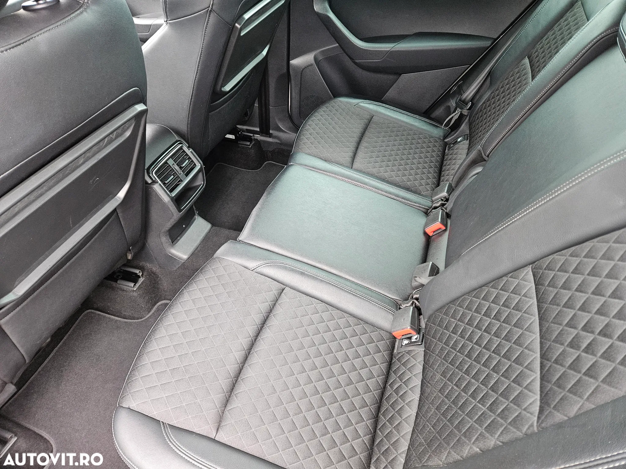 Skoda Karoq 1.6 TDI DSG Style - 10