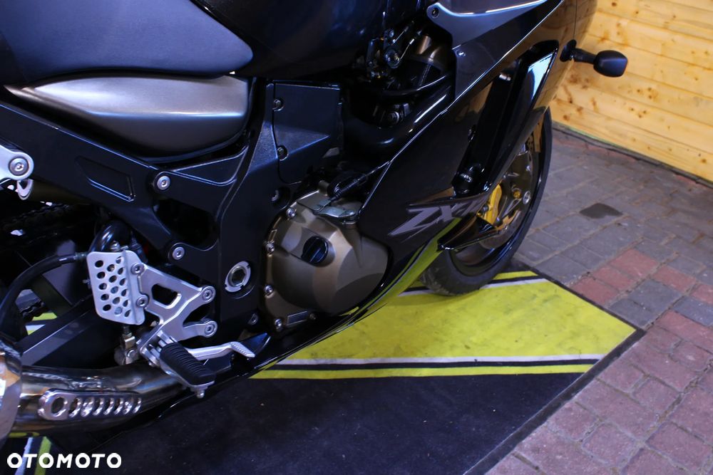 Kawasaki ZX - 6