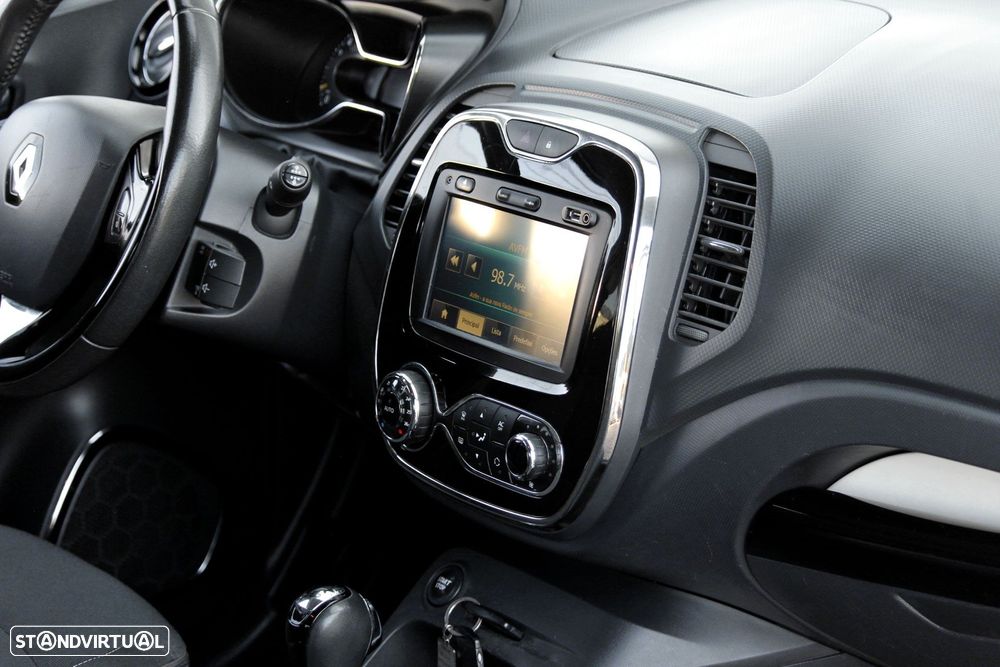 Renault Captur 1.2 TCe Exclusive EDC - 11