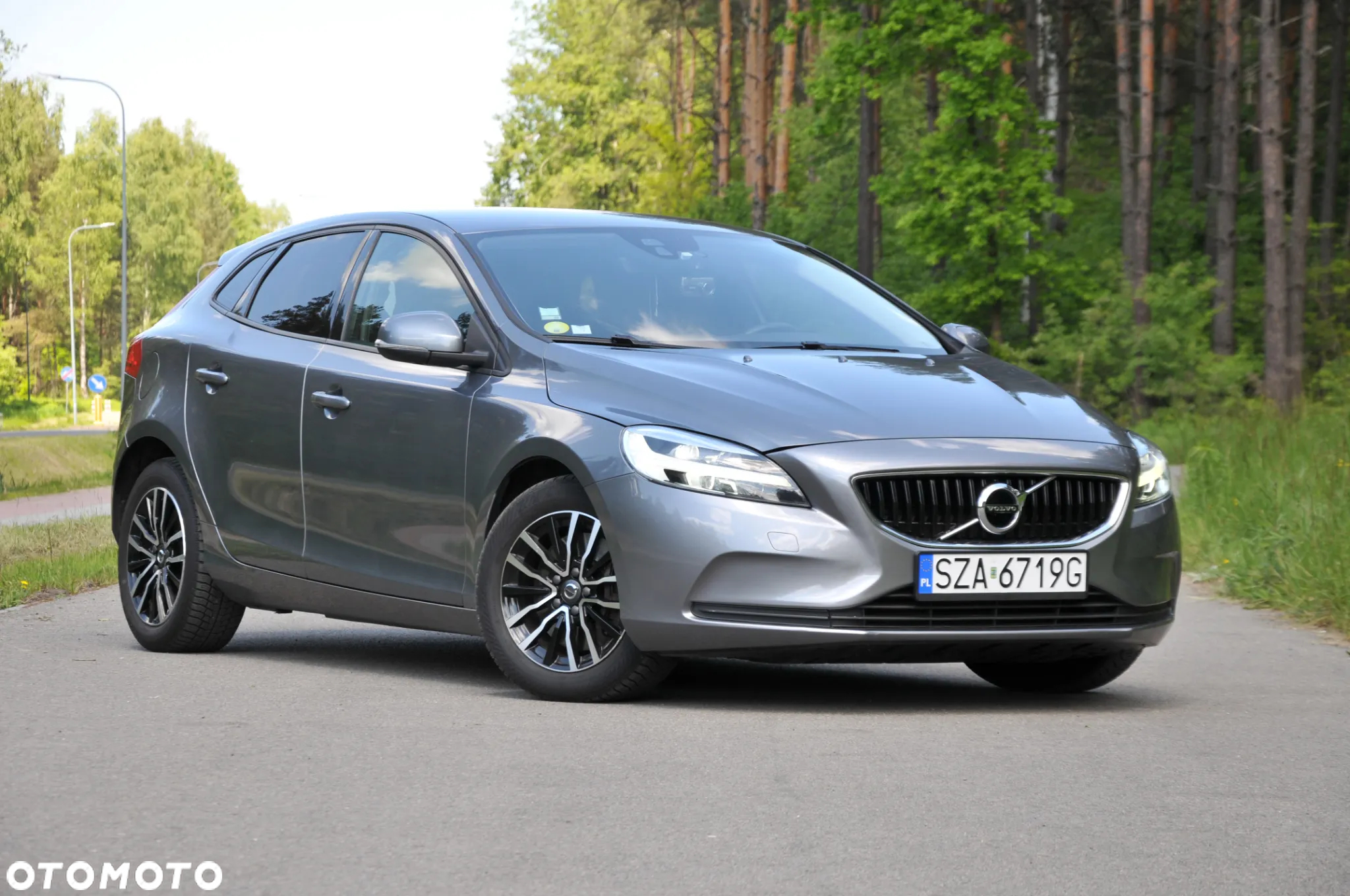 Volvo V40 D2 Drive-E Momentum - 5