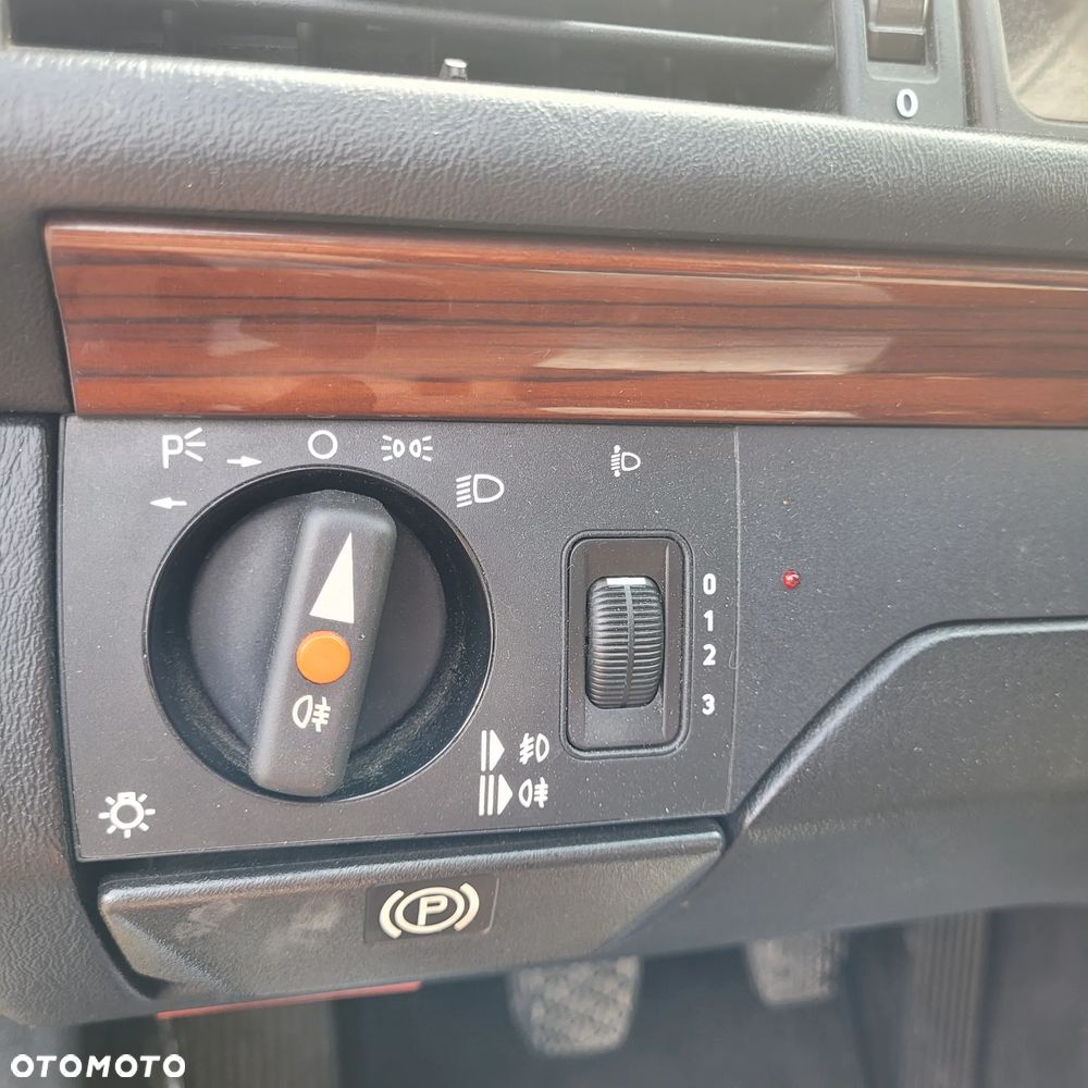 Mercedes-Benz W124 (1984-1993) - 19