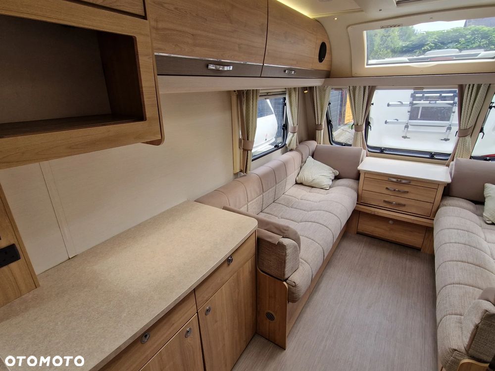 Elddis Hartfield - 8