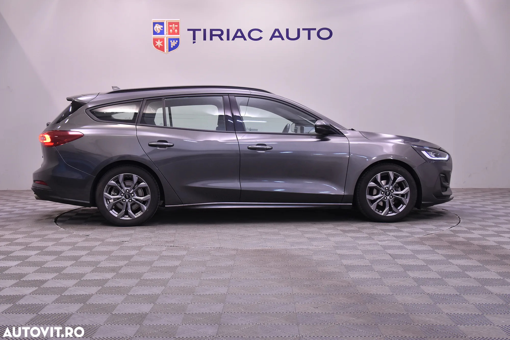 Ford Focus 1.5 EcoBlue ST-Line - 6
