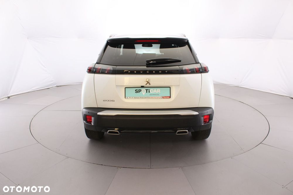 Peugeot 2008 1.2 PureTech Allure Pack S&S EAT8 - 11