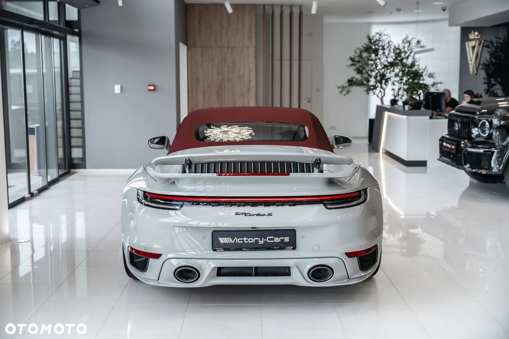 Porsche 911 Turbo S - 21