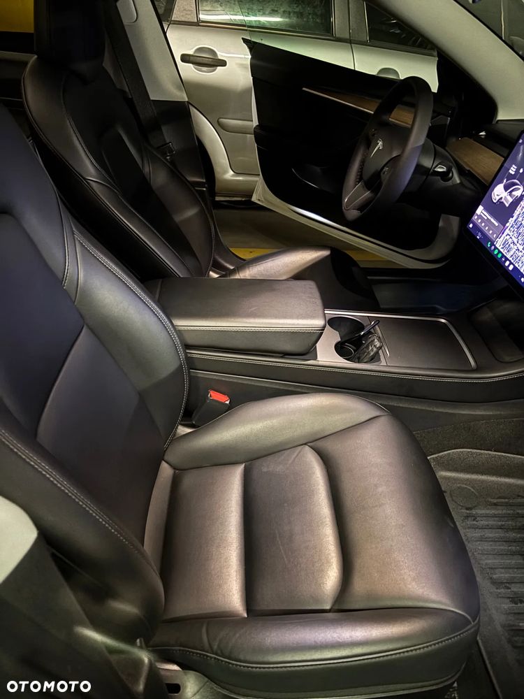 Tesla Model 3 Langstreckenbatterie Allradantrieb Dual Motor - 9