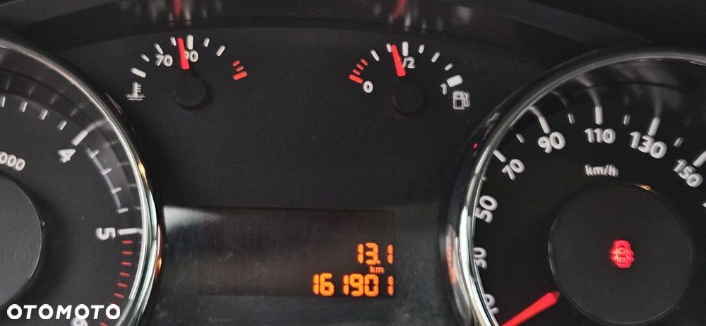 Peugeot 3008 1.6 HDi Access - 20