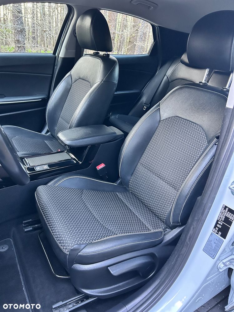 Kia XCeed - 23