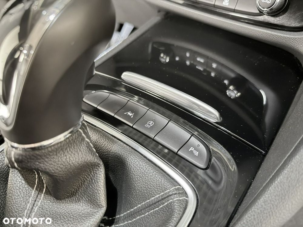 Opel Insignia - 34