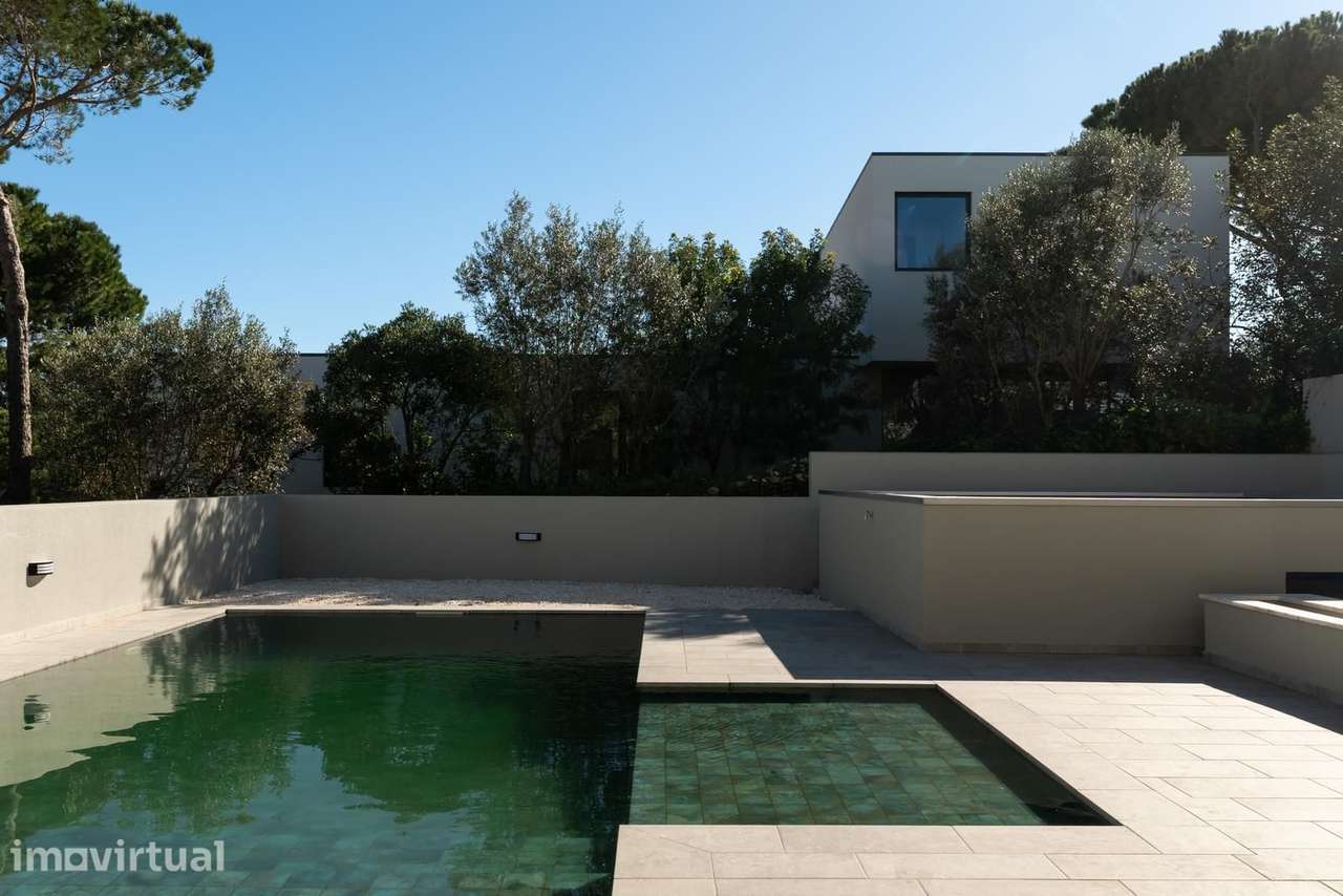 Moradia Geminada T3 com piscina, Leceia, Oeiras - Grande imagem: 2/37
