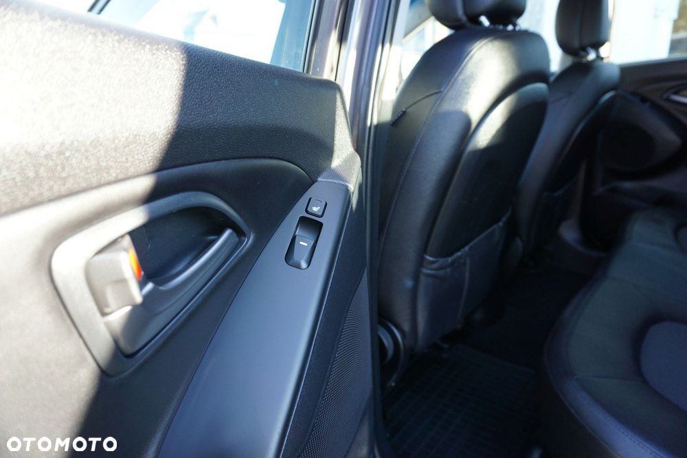 Hyundai ix35 - 11