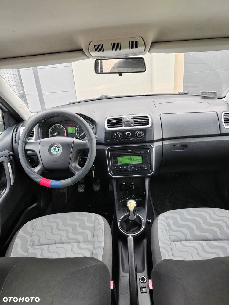 Skoda Fabia 1.2 HTP Ambiente - 4