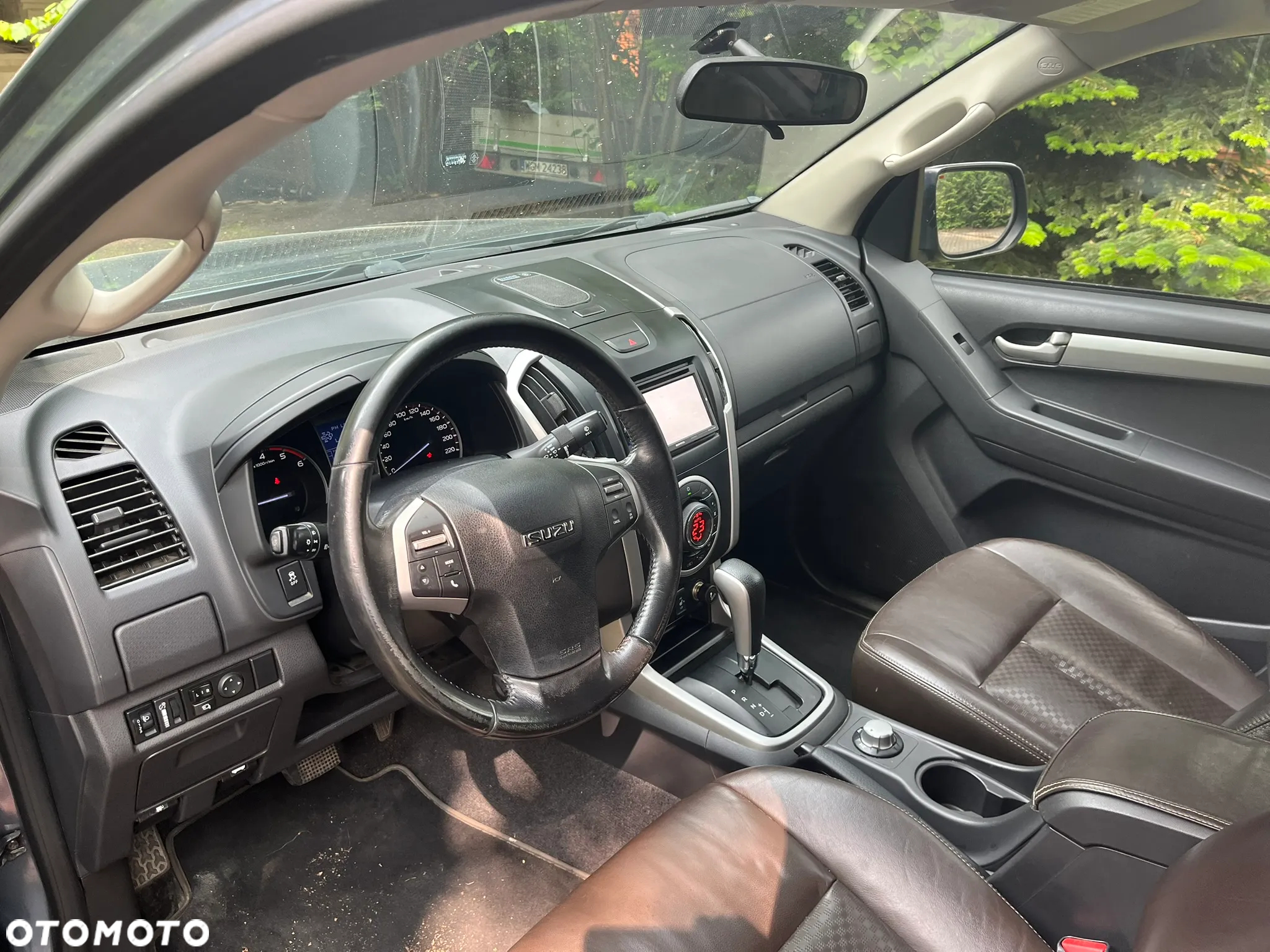 Isuzu D-Max 2.5 DC LSX - 6