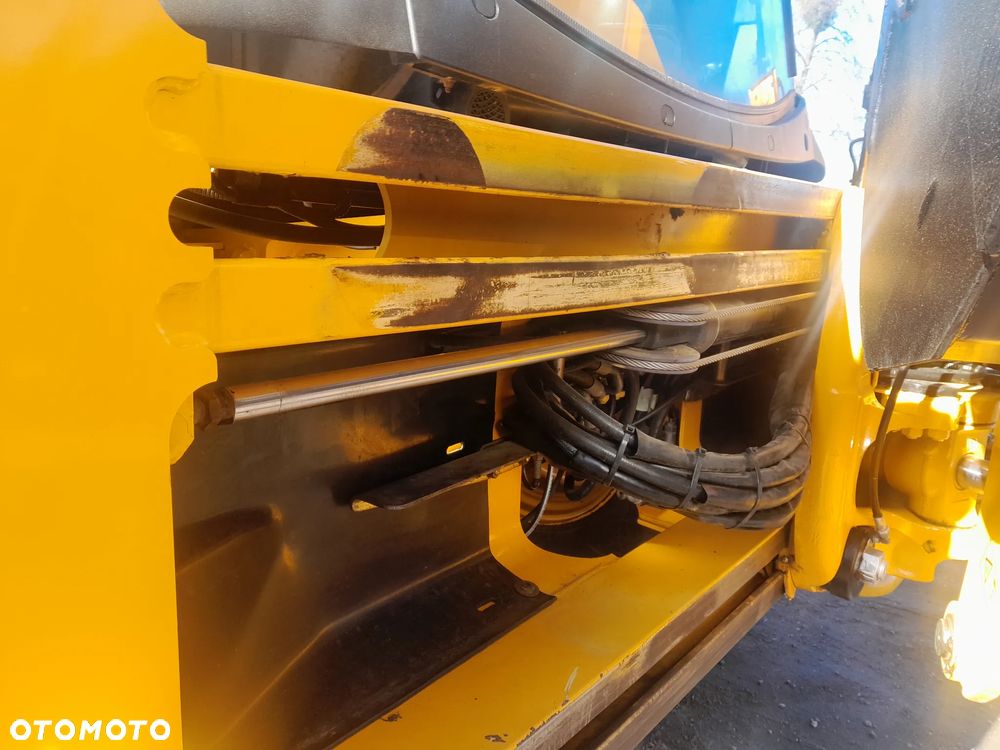 JCB JCB 4CX AEC  2018r - 14