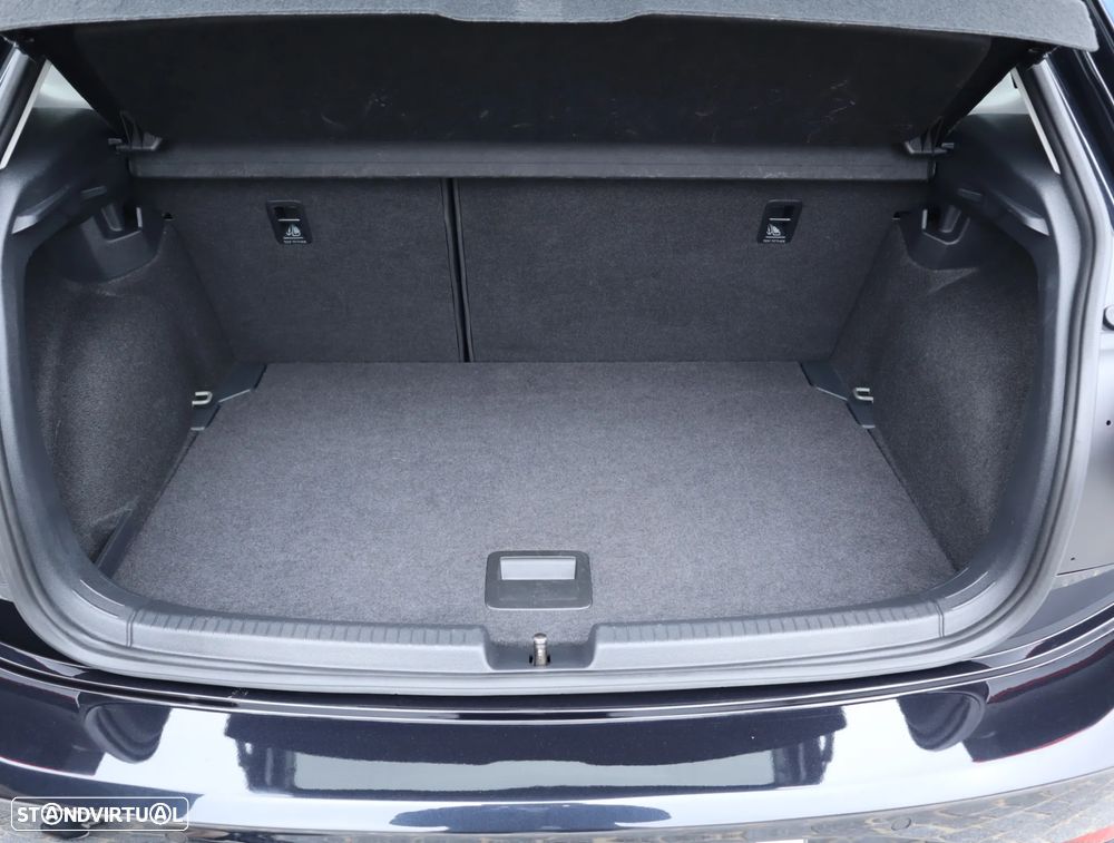 VW Polo 1.0 TSI Urban - 53
