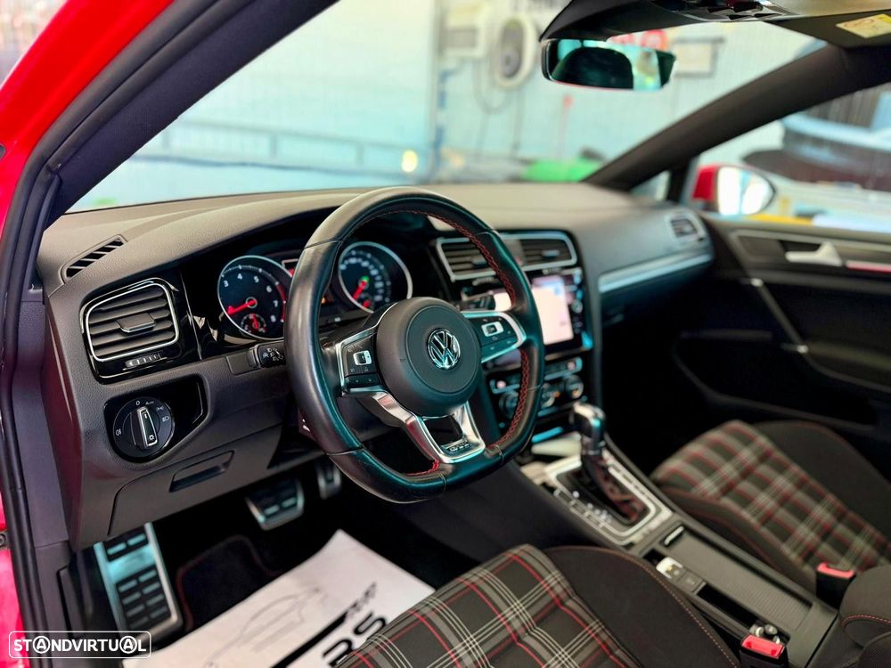 VW Golf 2.0 TSi GTi DSG Performance - 19
