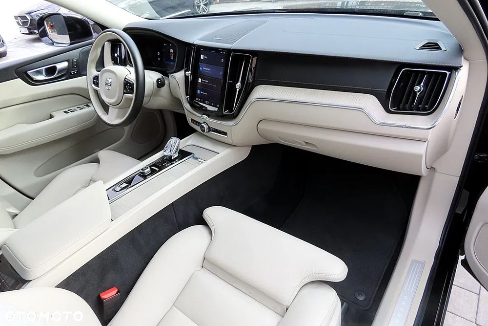 Volvo XC 60 B5 D AWD Geartronic Inscription - 41
