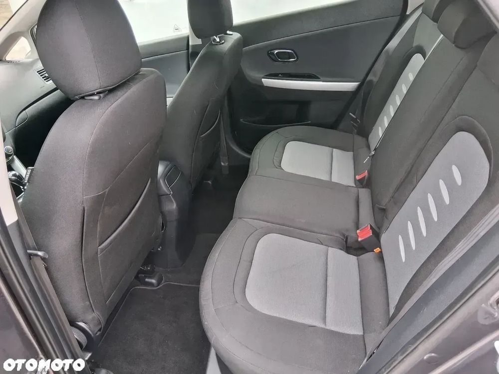 Kia Ceed 1.6 GDI Fifa World Cup Edition - 16