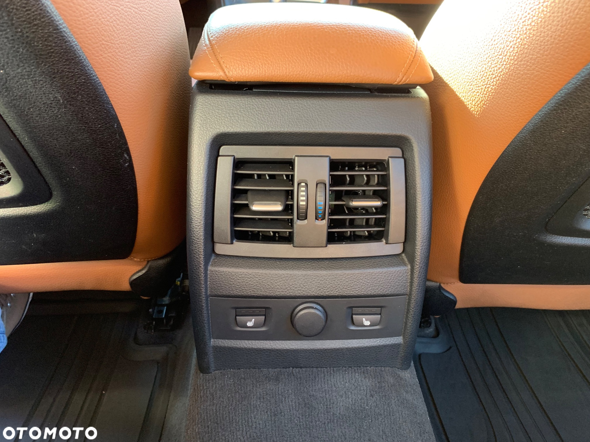 BMW Seria 3 328i xDrive Luxury Line - 7