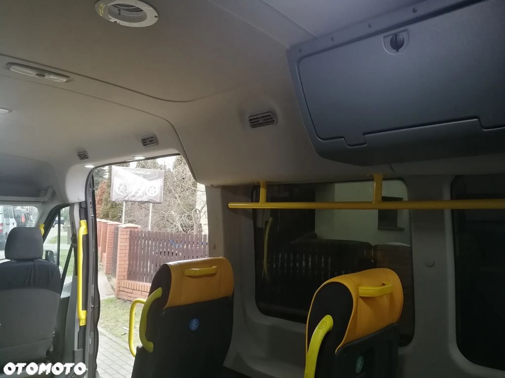 Ford Transit - 18