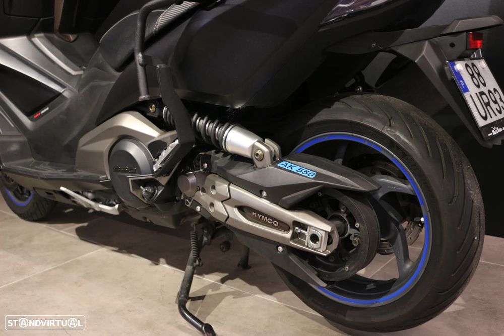 Kymco AK 550 - 6
