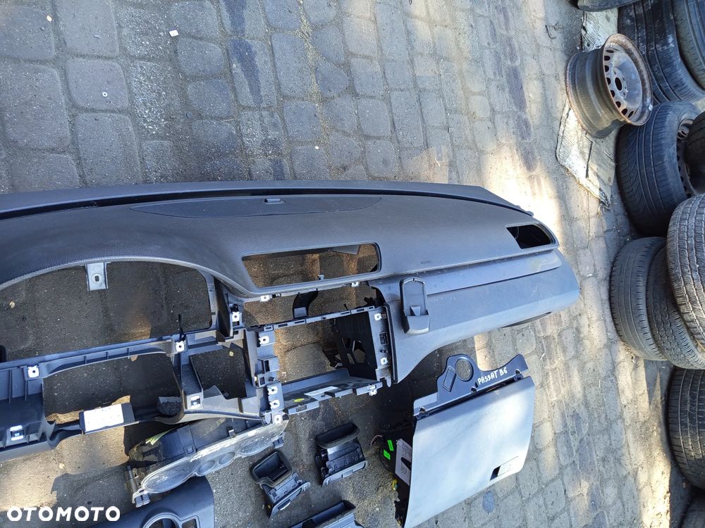 DESKA ROZDZIELCZA KONSOLA VW PASSAT B7/B6 Z PODUSZKĄ PASAŻERA - 2