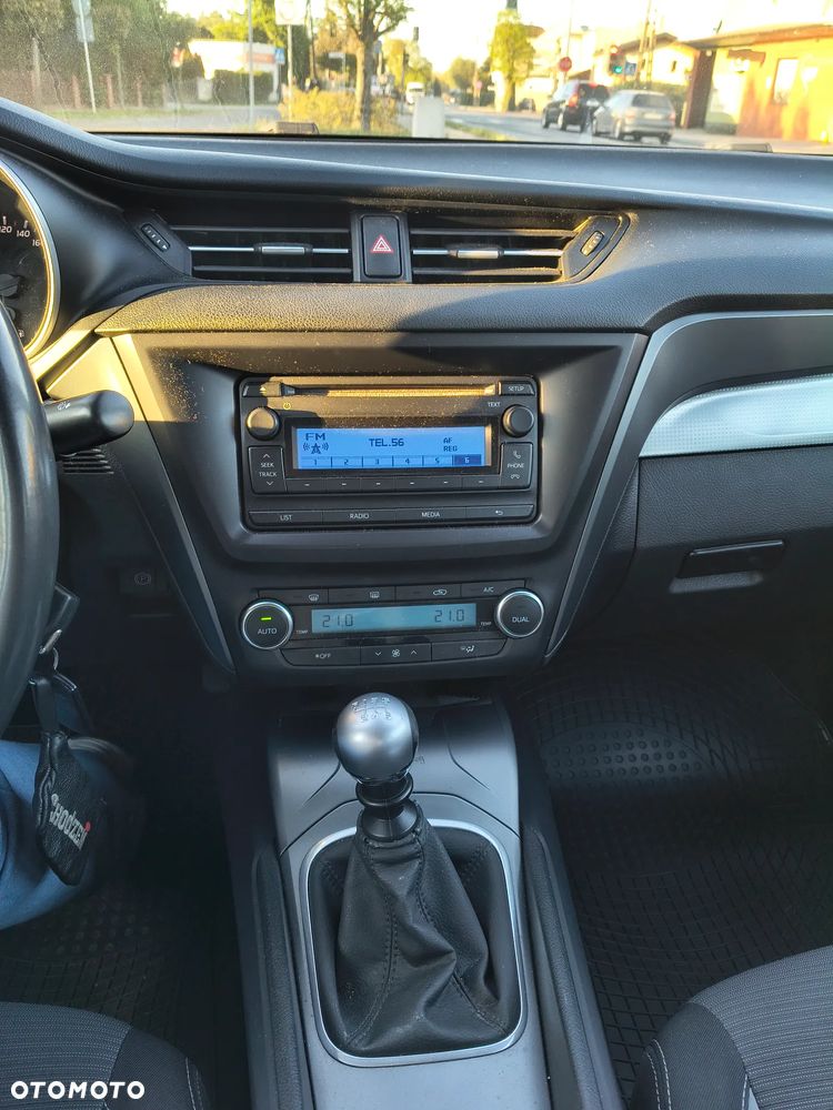 Toyota Avensis 2.0 D-4D Active Business - 8