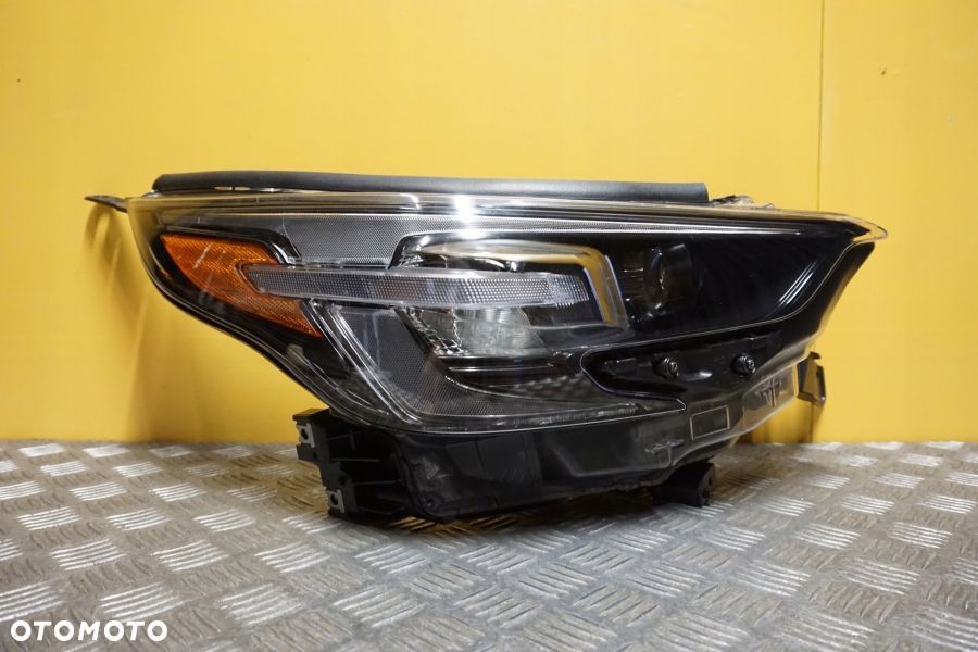 SUBARU LEGACY OUTBACK 2023 - REFLEKTOR LAMPA FULL LED PRAWA (28) USA - 1