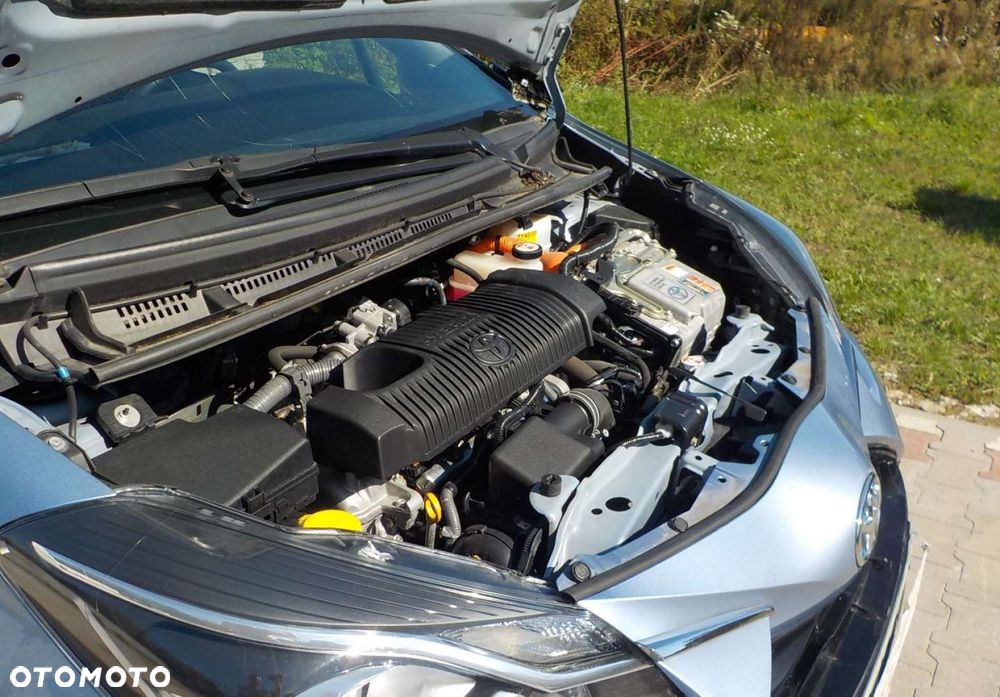 Toyota Yaris - 4