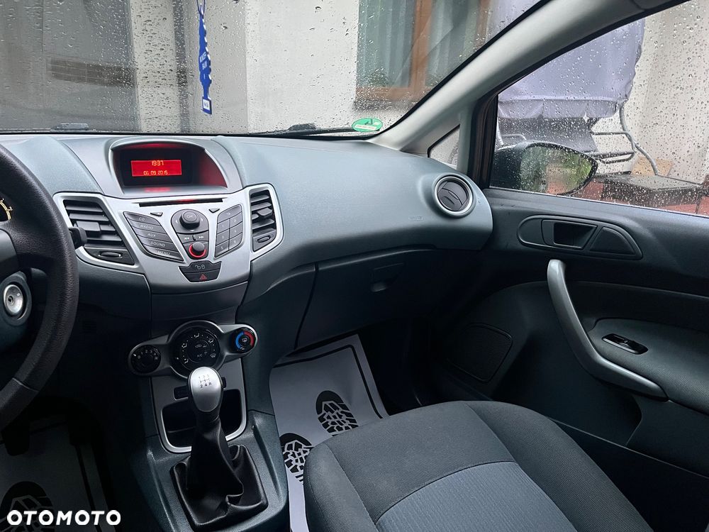 Ford Fiesta 1.25 Viva - 12