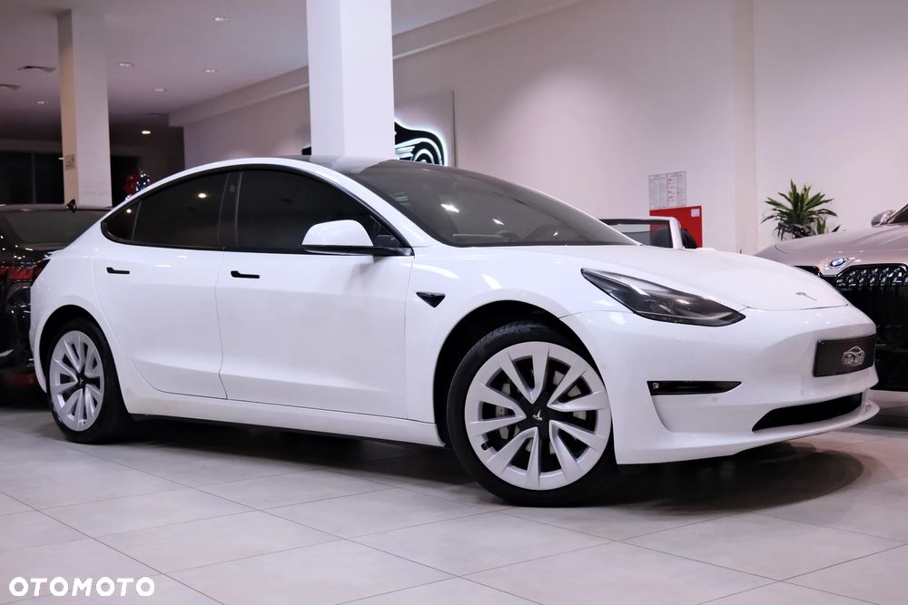 Tesla Model 3 Standard Range Plus - 3