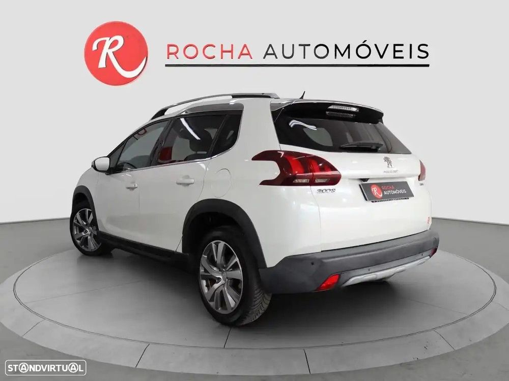 Peugeot 2008 1.2 PureTech Allure EAT6 - 9