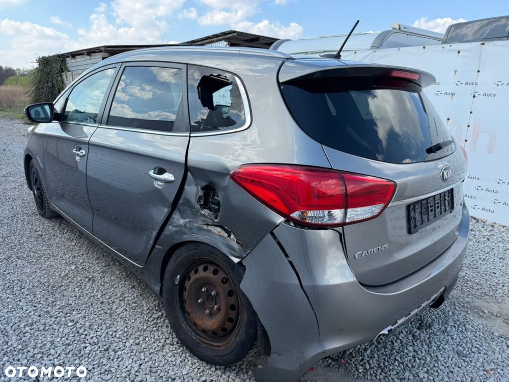 Kia Carens 1.7 CRDi Spirit - 5